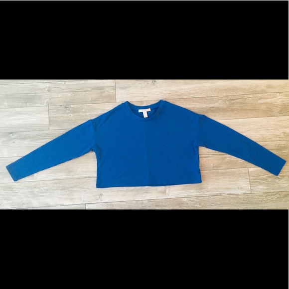 ❌SOLD❌     Royal💙Blue CropTop - Picture 2 of 3